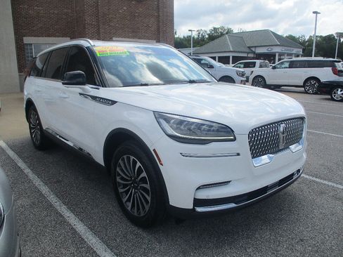 Used 2023 Lincoln Aviator Reserve w/ Elements Package Plus AWD/4WD image 1