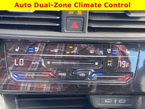 Used 2025 Volkswagen Jetta SEL image 15