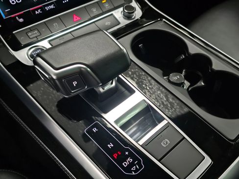 Used 2025 Audi Q7 3.0T Premium Plus image 16