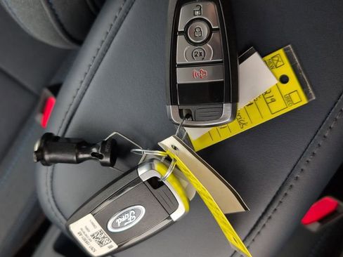 New 2026 Ford Maverick XLT w/ XLT Luxury Package image 34