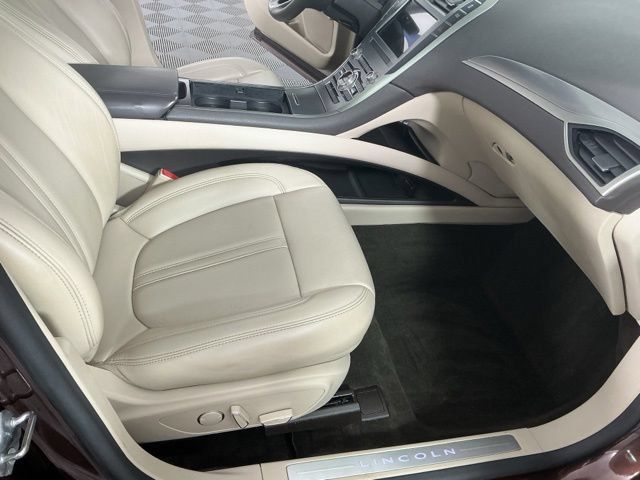 Used 2019 Lincoln MKZ Premiere AWD/4WD image 14