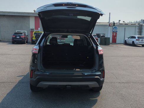 Used 2023 Ford Edge SEL w/ Convenience Package AWD/4WD image 6