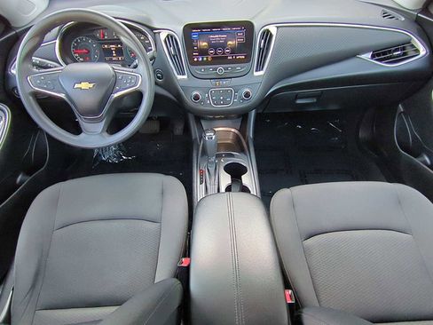 Used 2020 Chevrolet Malibu LT FWD image 13
