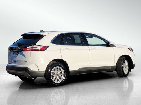 Certified 2023 Ford Edge SEL w/ Convenience Package image 4