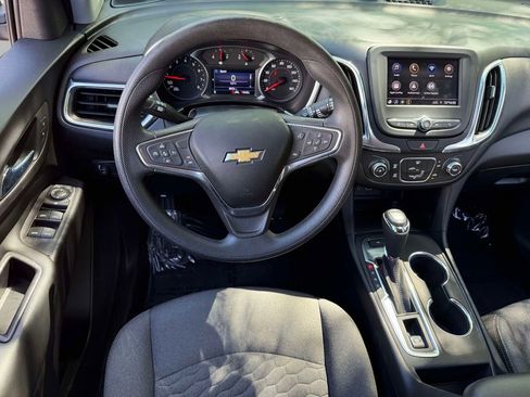 Used 2020 Chevrolet Equinox LT FWD image 4
