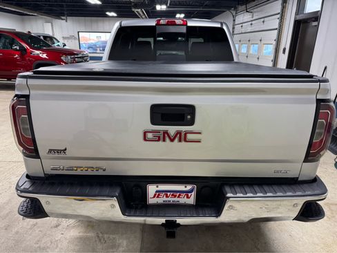 Used 2018 GMC Sierra 1500 SLT image 5