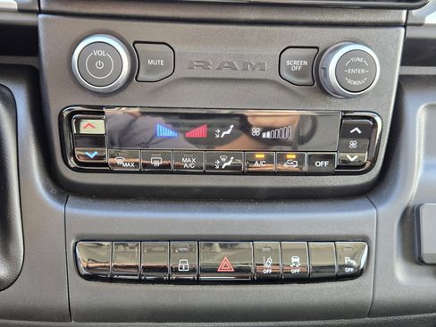 New 2026 RAM ProMaster 2500 w/ Premium Convenience Group image 15