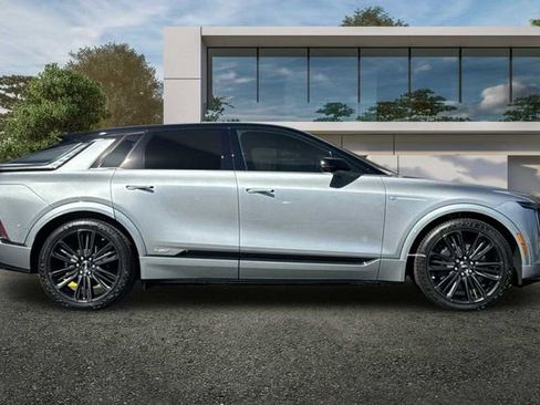 New 2026 Cadillac Lyriq V image 3