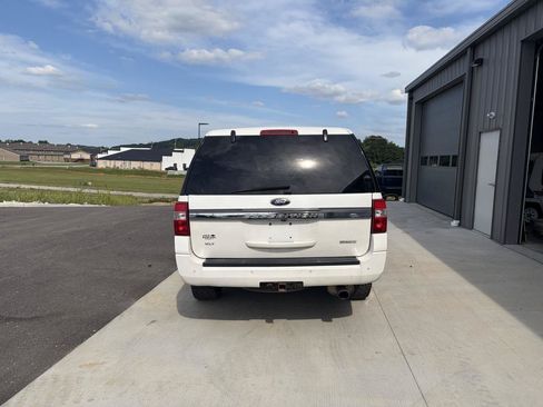 Used 2015 Ford Expedition EL XLT AWD/4WD image 4