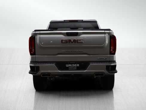 Used 2022 GMC Sierra 1500 AT4 image 4