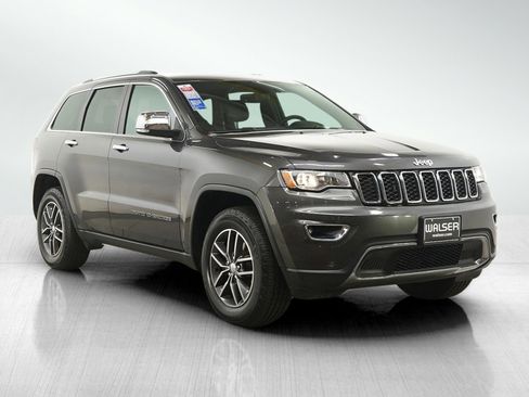 Used 2018 Jeep Grand Cherokee Limited w/ Trailer Tow Group IV image 7