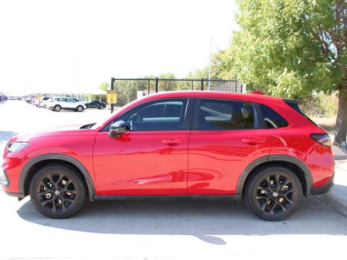 Used 2024 Honda HR-V Sport image 2