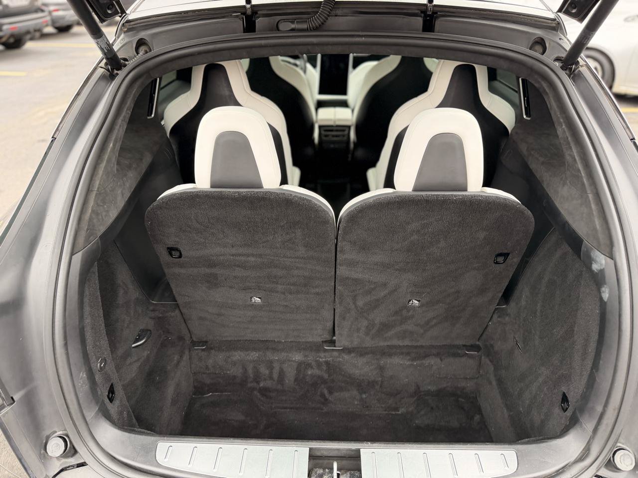 Used 2017 Tesla Model X 75D AWD/4WD image 37