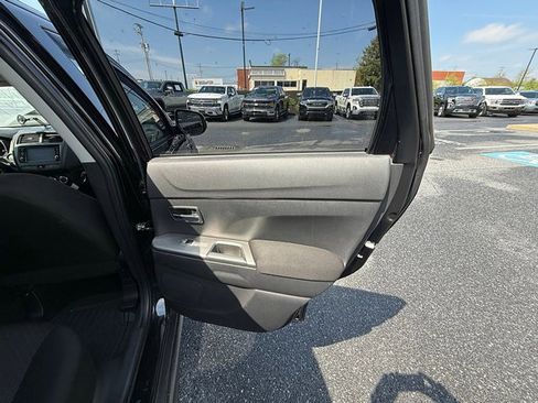 Used 2019 Mitsubishi Outlander Sport LE FWD image 17