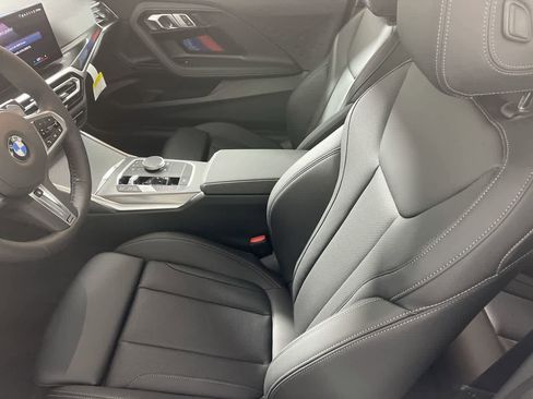 Used 2023 BMW 230i xDrive Coupe w/ Premium Package image 9