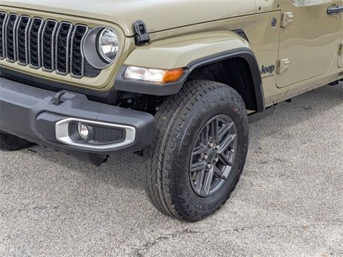 New 2026 Jeep Gladiator Sport image 9