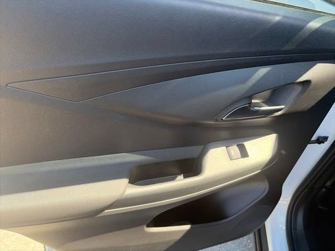 New 2026 Buick Envista Preferred FWD image 11