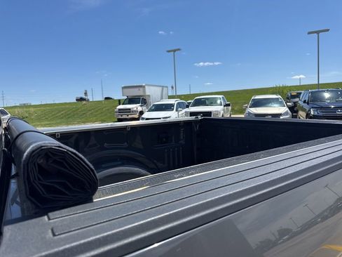 Used 2018 Ford F150 XLT w/ Equipment Group 302A Luxury AWD/4WD image 10