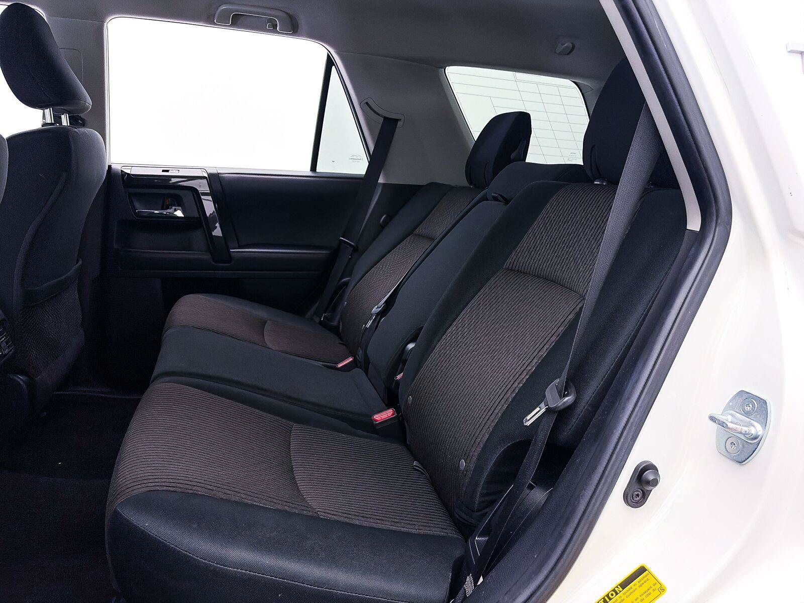 Used 2021 Toyota 4Runner TRD Off-Road AWD/4WD image 32