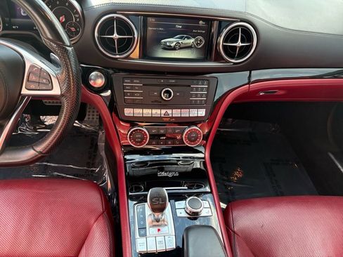 Used 2017 Mercedes-Benz SL 450 image 11
