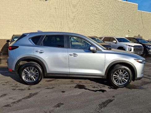 Used 2017 MAZDA CX-5 Touring w/ Preferred Equipment Package image 7