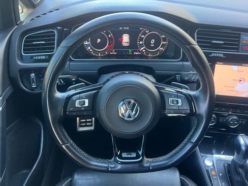 Used 2019 Volkswagen Golf R 4-Door image 16