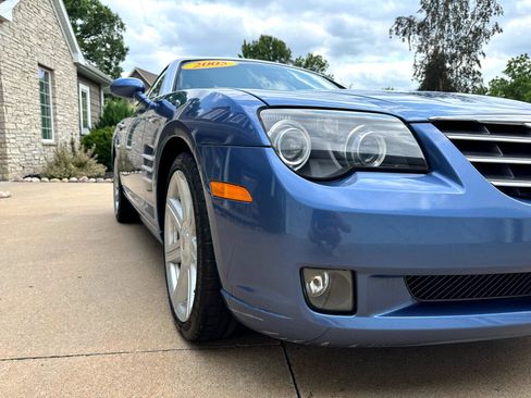 Used 2005 Chrysler Crossfire Limited image 28