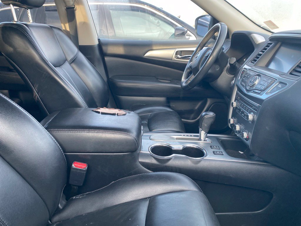 Used 2019 Nissan Pathfinder SL FWD image 7