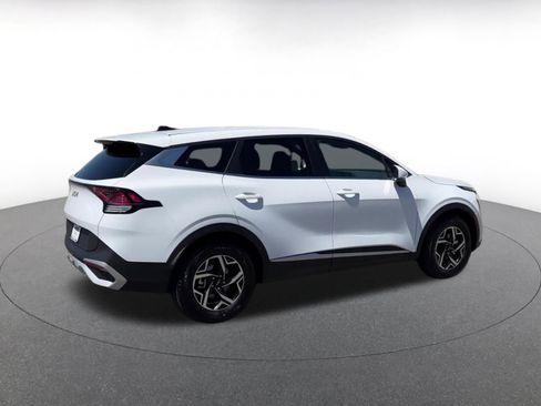 Used 2025 Kia Sportage LX FWD image 15