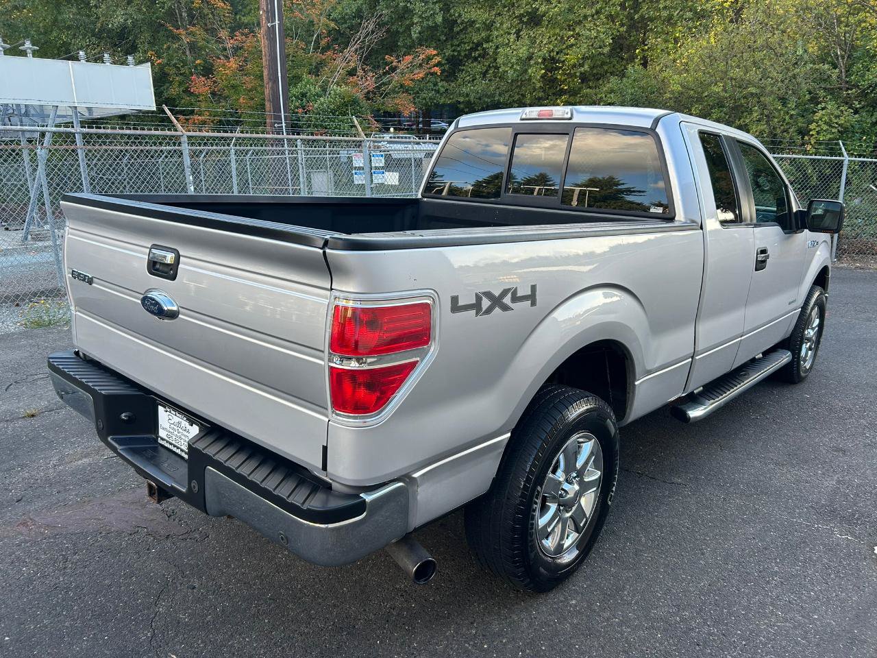 Used 2014 Ford F150 XLT w/ Equipment Group 302A Luxury AWD/4WD image 5