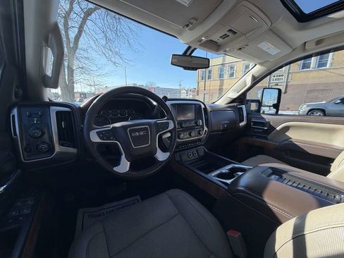 Used 2019 GMC Sierra 3500 SLT image 16