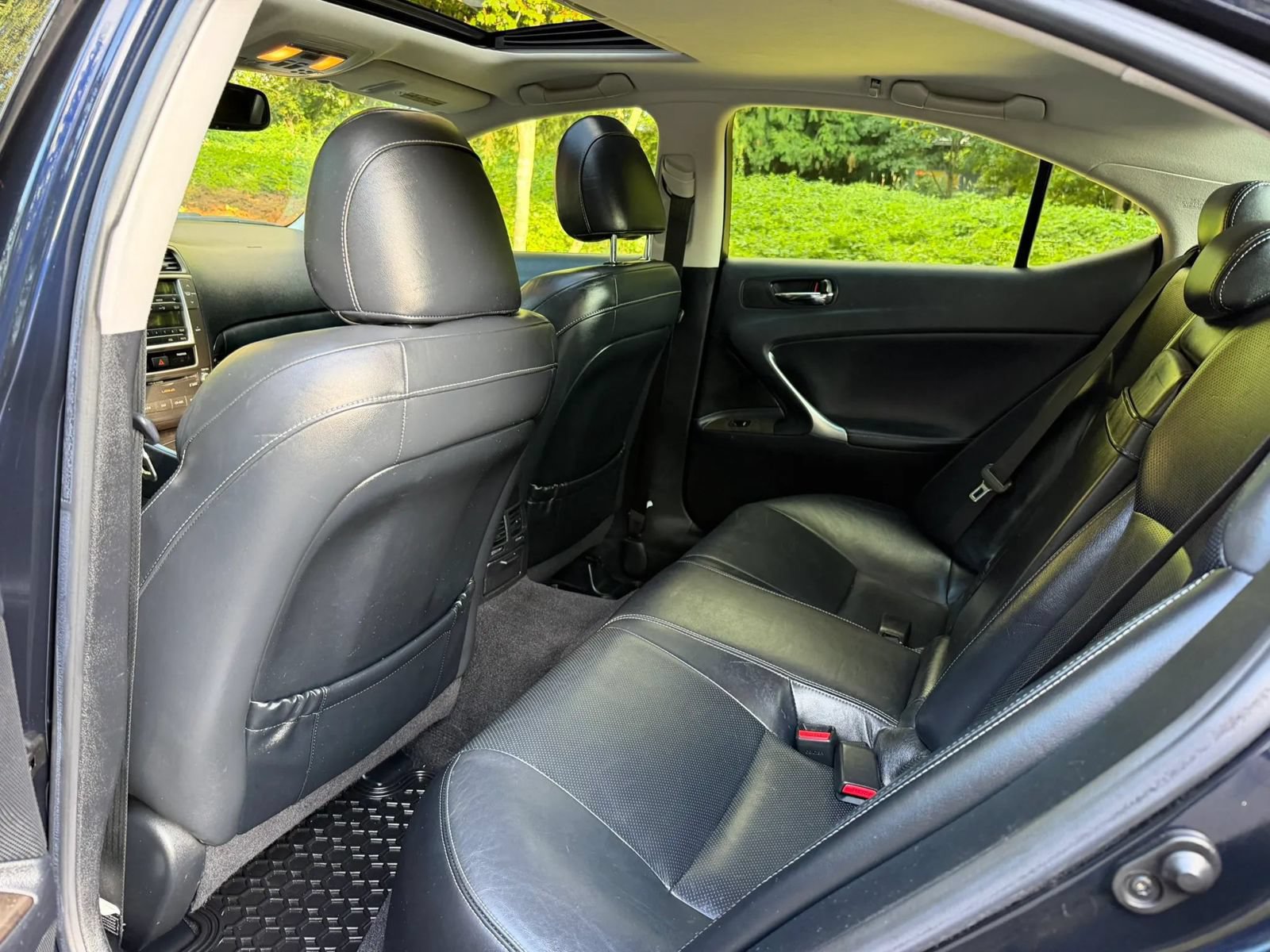 Used 2010 Lexus IS 250 AWD w/ Luxury Plus Value Edition image 6