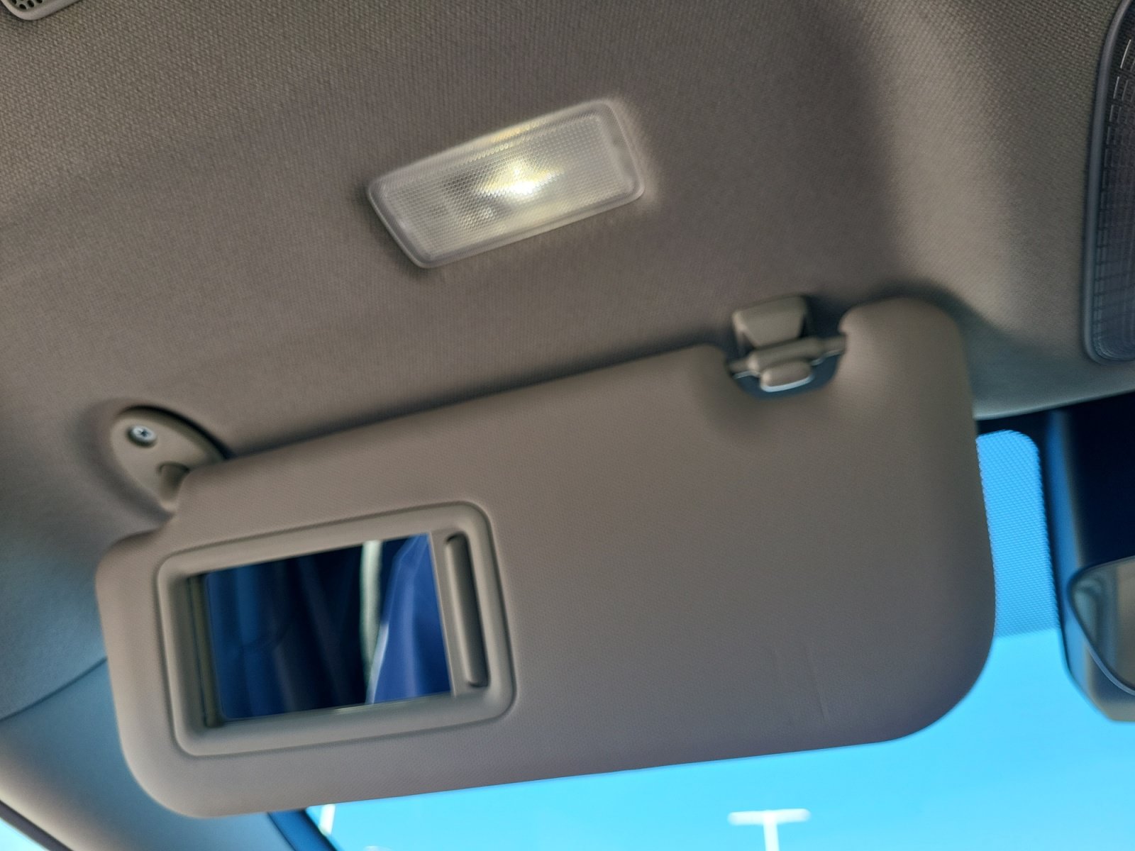 Used 2025 Toyota Prius LE FWD image 29