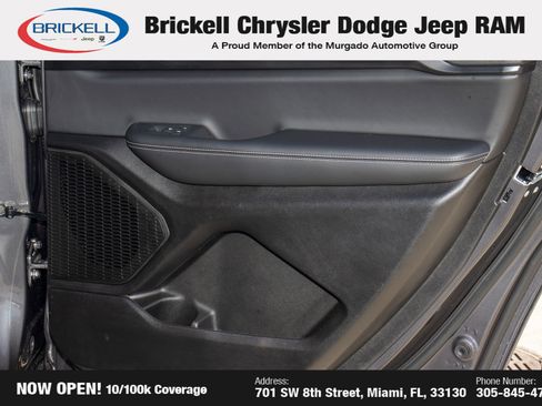 Used 2025 Jeep Grand Cherokee L Altitude image 13
