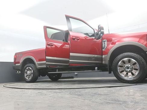 Certified 2022 Ford F350 King Ranch w/ King Ranch Ultimate Package AWD/4WD image 33