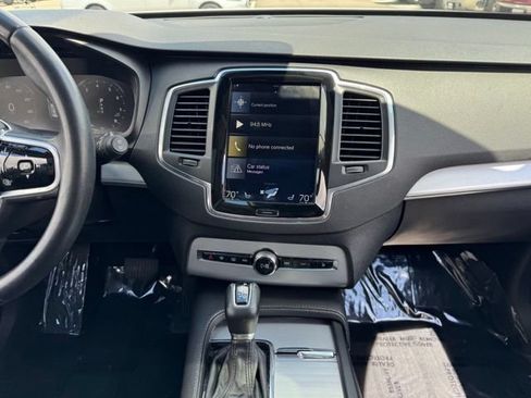 Used 2017 Volvo XC90 T6 Momentum w/ Vision Package AWD/4WD image 2