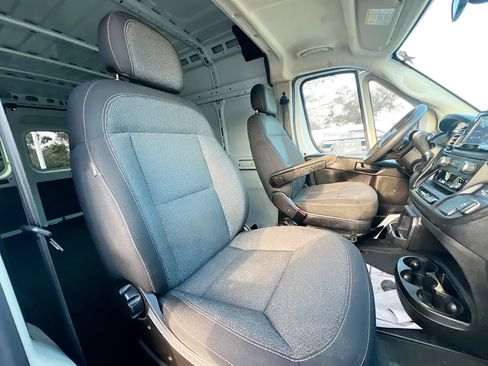 Used 2022 RAM ProMaster 2500 image 31
