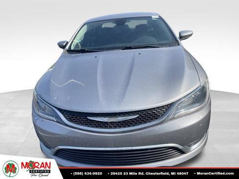 Used 2015 Chrysler 200 Limited FWD image 2