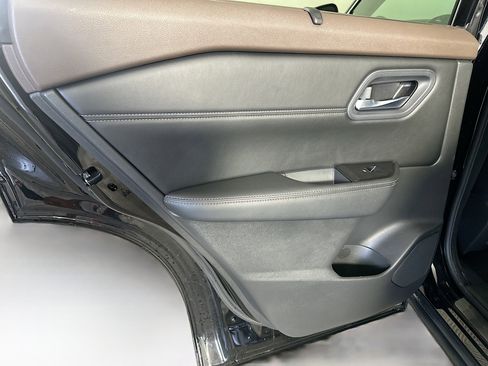 Used 2023 Nissan Rogue SL w/ SL Premium Package FWD image 26