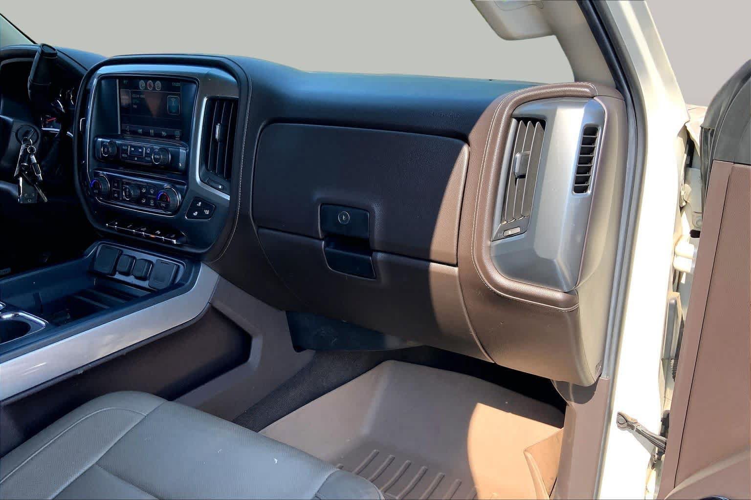 Used 2014 Chevrolet Silverado 1500 LTZ Z71 w/ LTZ Plus Package AWD/4WD image 18