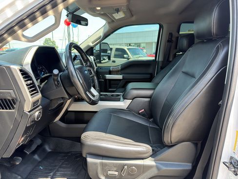 Used 2019 Ford F250 Lariat w/ Snow Plow Prep Package AWD/4WD image 22