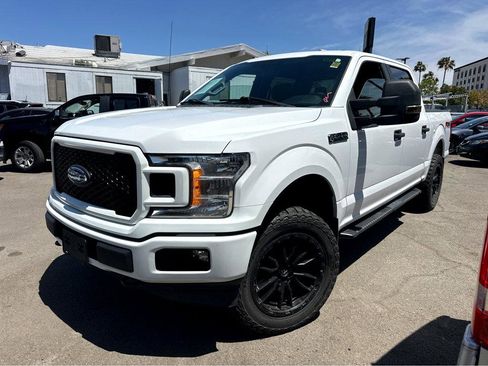 Used 2018 Ford F150 XL w/ Equipment Group 101A Mid AWD/4WD image 4