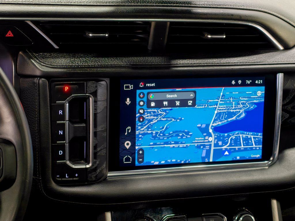 Used 2023 GMC Yukon XL Denali AWD/4WD image 6