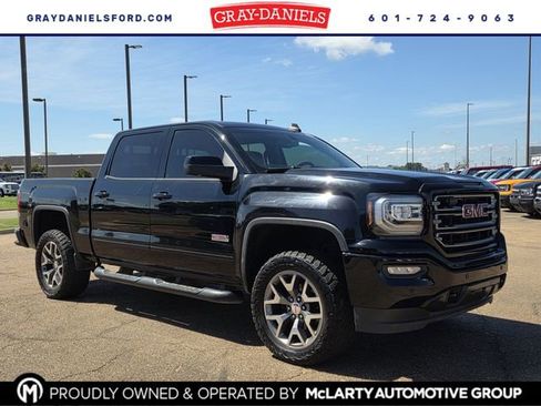 Used 2017 GMC Sierra 1500 SLT AWD/4WD image 1