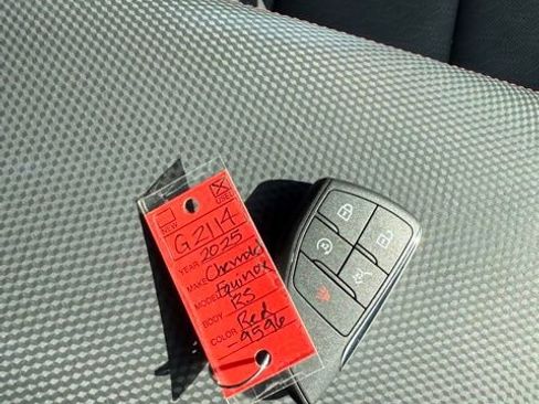 Used 2025 Chevrolet Equinox RS w/ Safety and Technology Package image 44