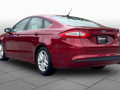 Used 2015 Ford Fusion SE image 12