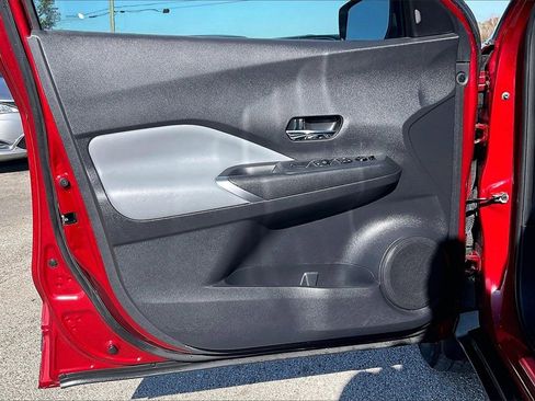 Used 2021 Nissan Kicks SR w/ SR Premium Package image 17