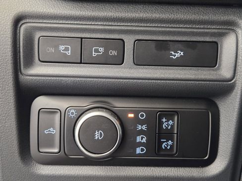 Used 2024 Ford F150 Lariat AWD/4WD image 21