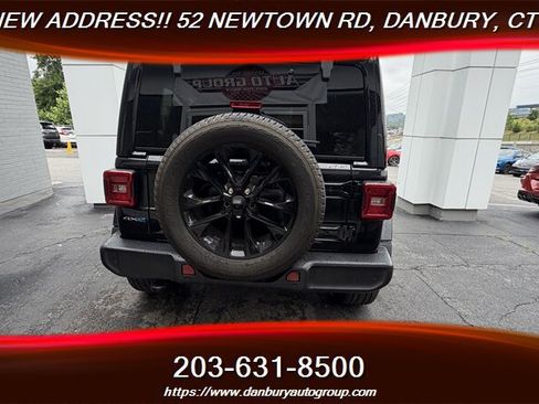 Used 2021 Jeep Wrangler Unlimited Sahara w/ Cold Weather Group AWD/4WD image 4