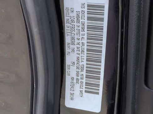 Used 2018 Jeep Grand Cherokee Limited image 34